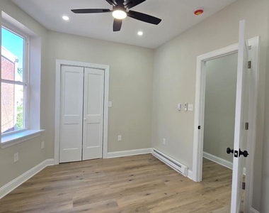 1207 W Wyoming Avenue - Photo Thumbnail 8
