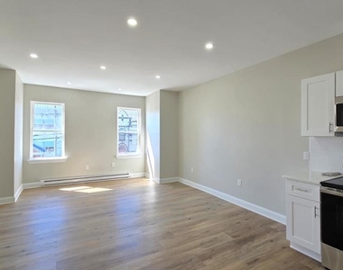 1207 W Wyoming Avenue - Photo Thumbnail 3