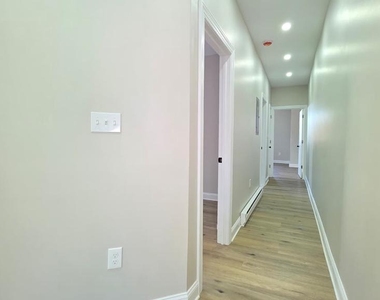 1207 W Wyoming Avenue - Photo Thumbnail 6