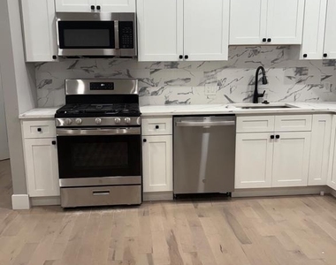 2840 W Girard Avenue - Photo Thumbnail 3