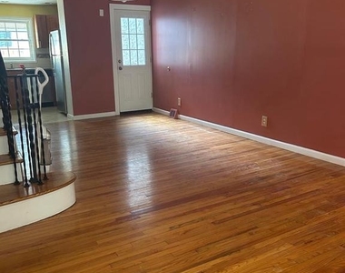 1117 Winton Street - Photo Thumbnail 2