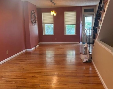 1117 Winton Street - Photo Thumbnail 3