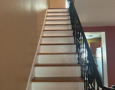 1117 Winton Street - Photo Thumbnail 5