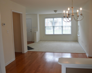 9913 Layla Avenue - Photo Thumbnail 1