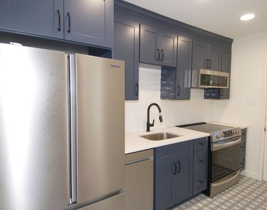2100 Sutton Drive - Photo Thumbnail 5