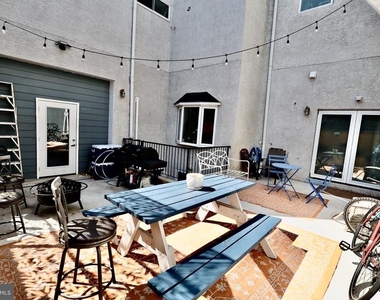 2005 N Mascher Street - Photo Thumbnail 31
