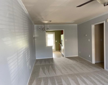 2024 Kedvale Avenue - Photo Thumbnail 3
