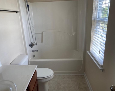 2024 Kedvale Avenue - Photo Thumbnail 14