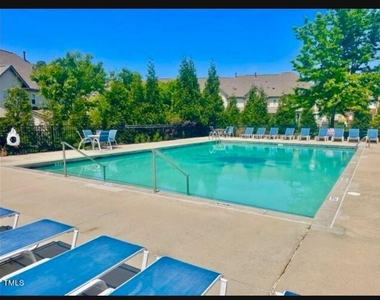 2024 Kedvale Avenue - Photo Thumbnail 25