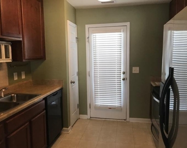 2024 Kedvale Avenue - Photo Thumbnail 6