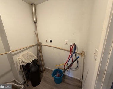 3402 Stanwood Street - Photo Thumbnail 8