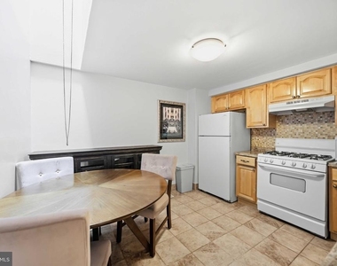 725 Pemberton Street - Photo Thumbnail 9