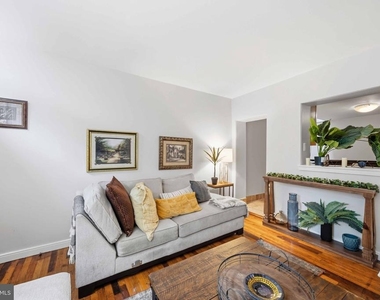 725 Pemberton Street - Photo Thumbnail 5