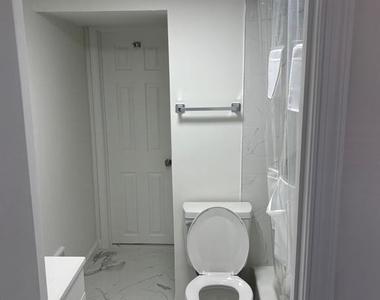 3442 W Allegheny Avenue - Photo Thumbnail 4