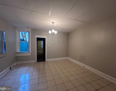 3319 W Haggert Street - Photo Thumbnail 8
