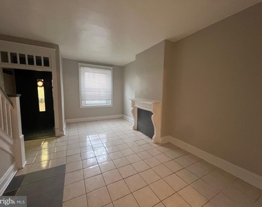 3319 W Haggert Street - Photo Thumbnail 2