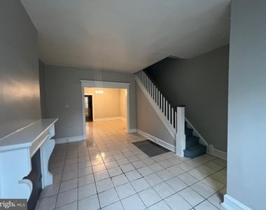 3319 W Haggert Street - Photo Thumbnail 6