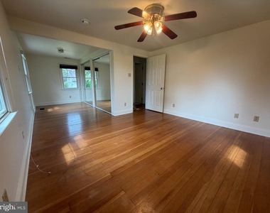 1538 Green Lane Road - Photo Thumbnail 8