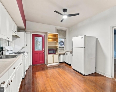 1 Athens Avenue W - Photo Thumbnail 12