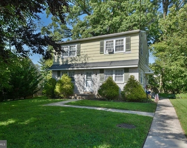 576 Meadowbrook Avenue - Photo Thumbnail 1