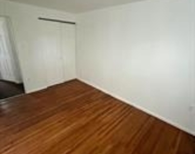 2518 Peoples Street - Photo Thumbnail 6