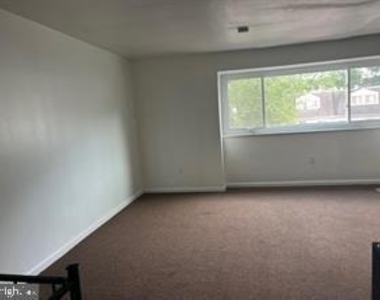 2518 Peoples Street - Photo Thumbnail 3