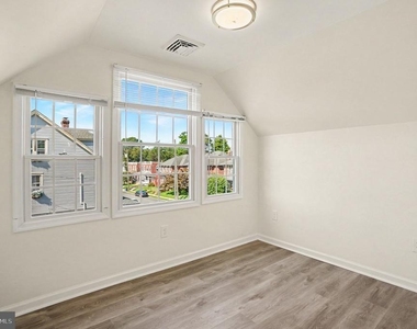 812 Darby Road - Photo Thumbnail 15