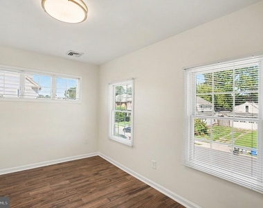 812 Darby Road - Photo Thumbnail 19
