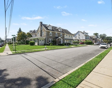 812 Darby Road - Photo Thumbnail 24