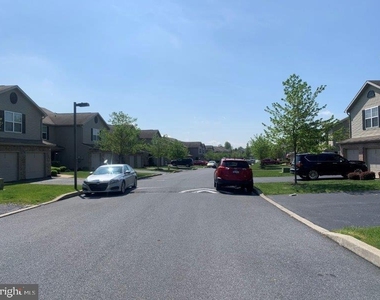 275 Thrush Drive - Photo Thumbnail 1