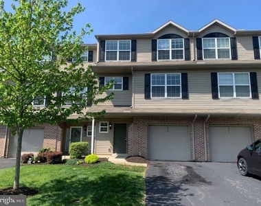 275 Thrush Drive - Photo Thumbnail 3