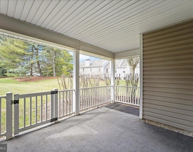 936 Railway Square - Photo Thumbnail 12