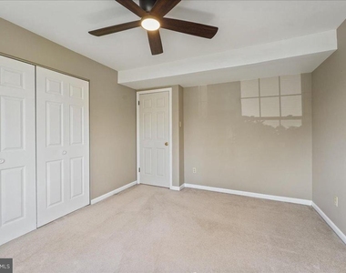 936 Railway Square - Photo Thumbnail 14