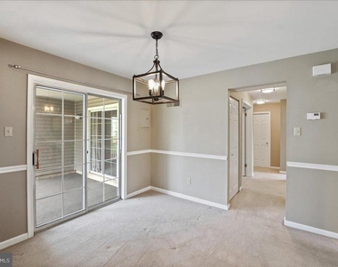 936 Railway Square - Photo Thumbnail 10