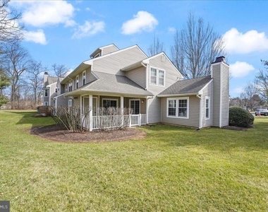 936 Railway Square - Photo Thumbnail 20