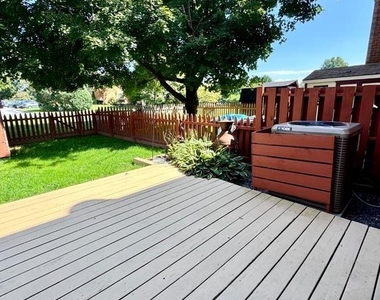 122 Caernarvon Court - Photo Thumbnail 24