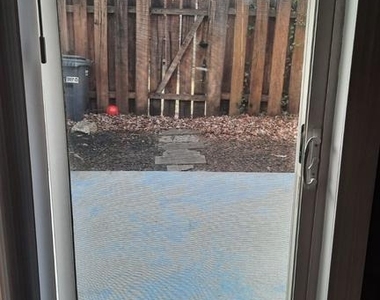 702 Allenview Drive - Photo Thumbnail 9