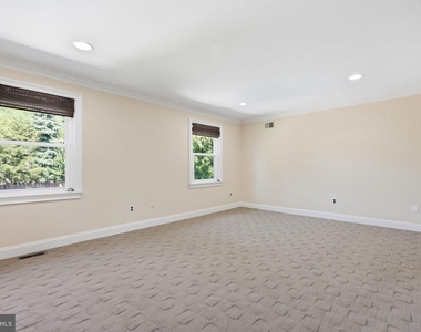 1272 Knox Drive - Photo Thumbnail 15