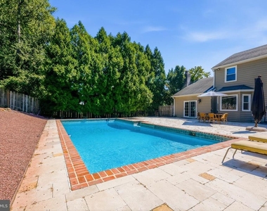 1272 Knox Drive - Photo Thumbnail 25
