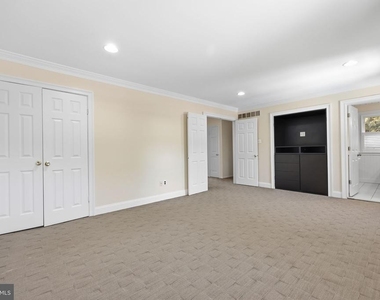 1272 Knox Drive - Photo Thumbnail 14