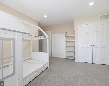 1272 Knox Drive - Photo Thumbnail 17