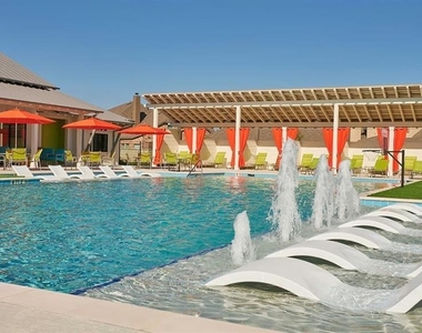 373 Hollister Dr - Photo Thumbnail 33