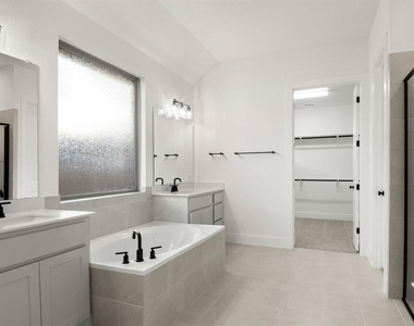 373 Hollister Dr - Photo Thumbnail 22