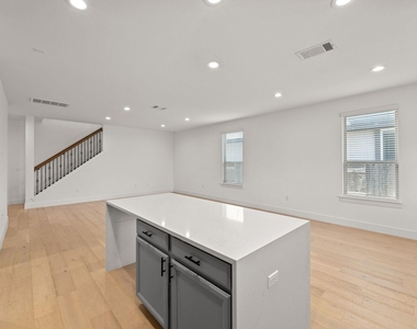 322 Bonnet Blvd - Photo Thumbnail 11