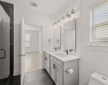 322 Bonnet Blvd - Photo Thumbnail 16
