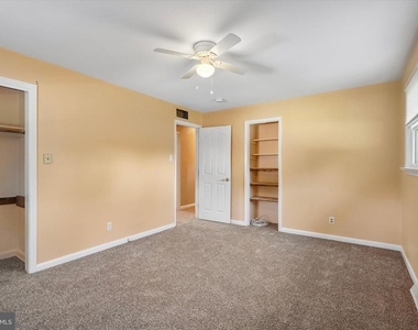 2176 Meadowview Drive - Photo Thumbnail 15