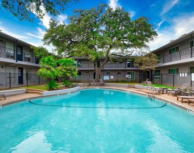 1210 Windsor Rd - Photo Thumbnail 13
