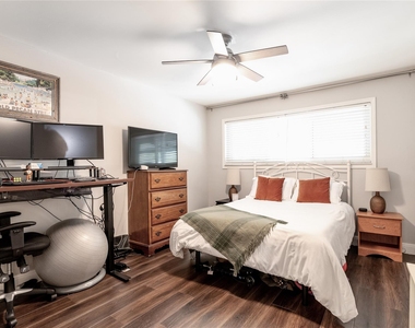1210 Windsor Rd - Photo Thumbnail 9