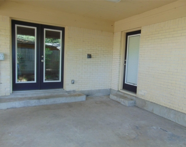 3904 Bailey Ln - Photo Thumbnail 18