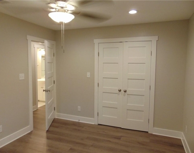 3904 Bailey Ln - Photo Thumbnail 9